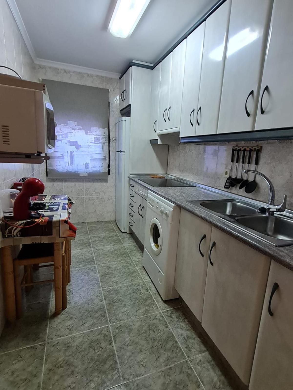 Apartamentos Los Robles Алкала дел Хукар Екстериор снимка