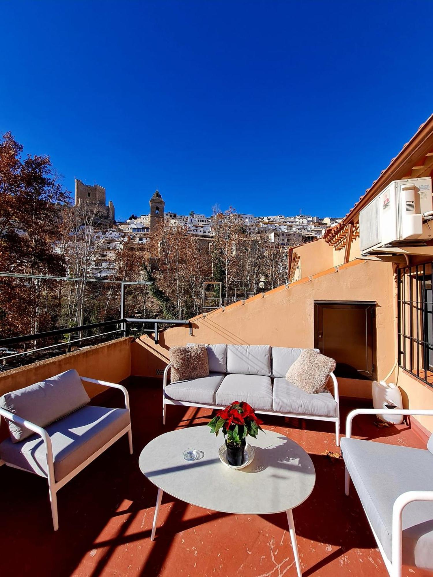 Apartamentos Los Robles Алкала дел Хукар Екстериор снимка