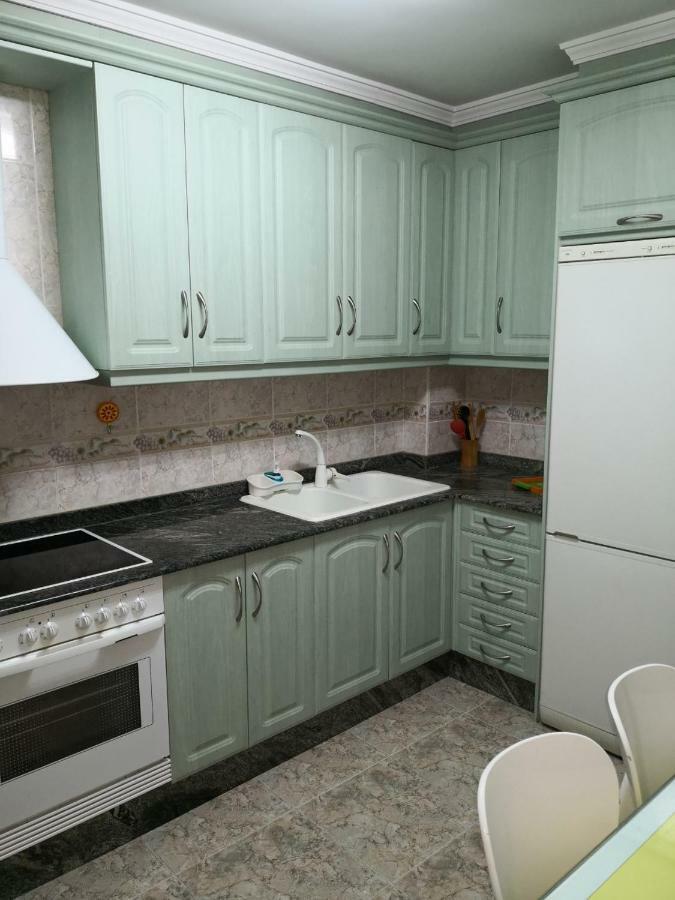 Apartamentos Los Robles Алкала дел Хукар Екстериор снимка